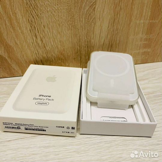 Apple MagSafe Battery Pack (5000mAh)