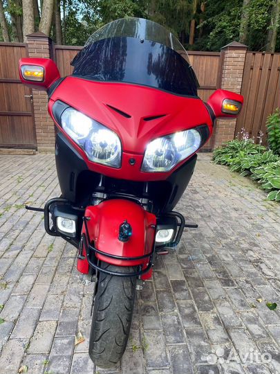 Продам honda GL 1800B (F6B)