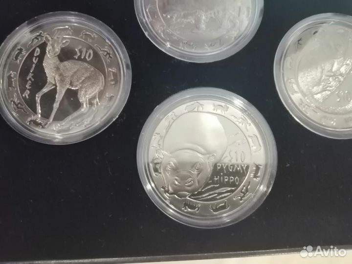 Набор серебряных монет с бриллиантами Ночные