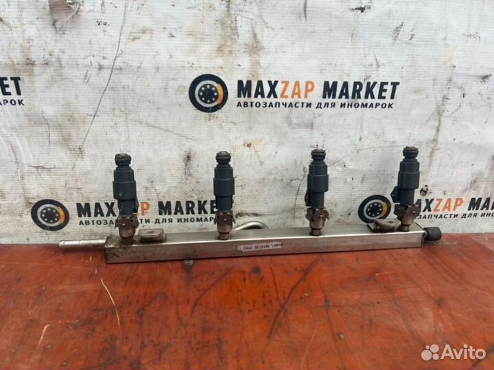 Топливная рампа с форсунками Chery Tiggo (T11) 2.0