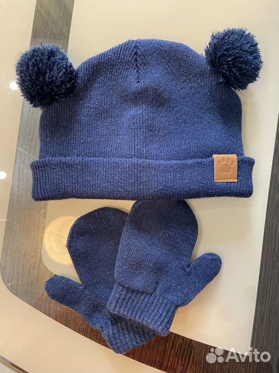 Шапка и рукавички на 3-6 месяцев (38-40 размер)