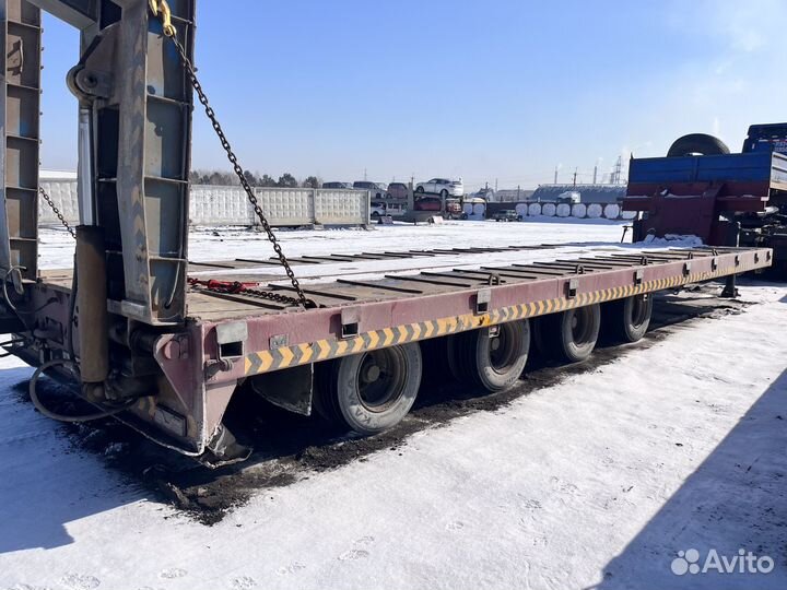 Полуприцеп трал (тяжеловоз) САВ 931824, 2012