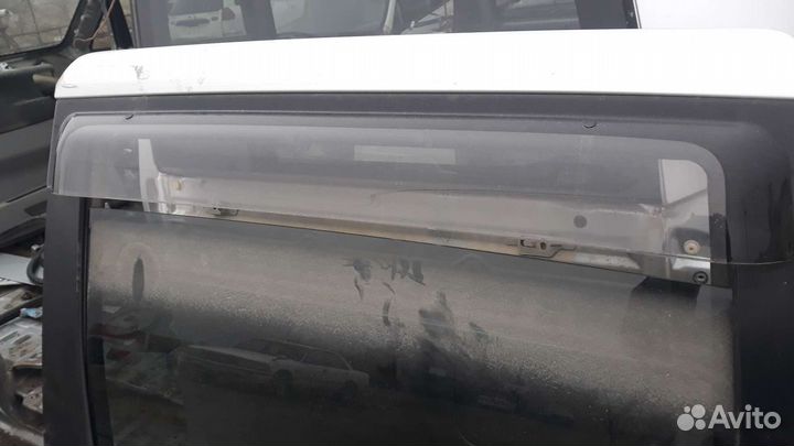 Дифлекторы на двери toyota voxy azr60