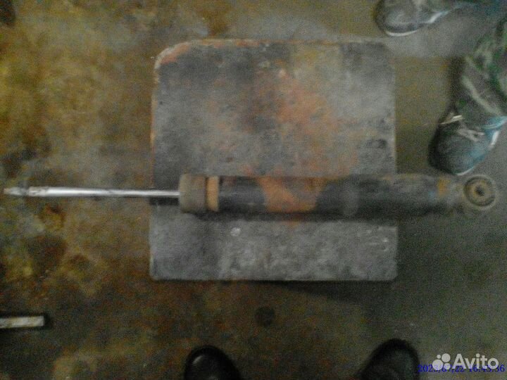 Аммортизатор задний