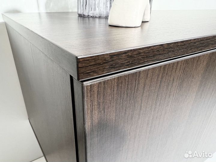 Стойка под телевизор