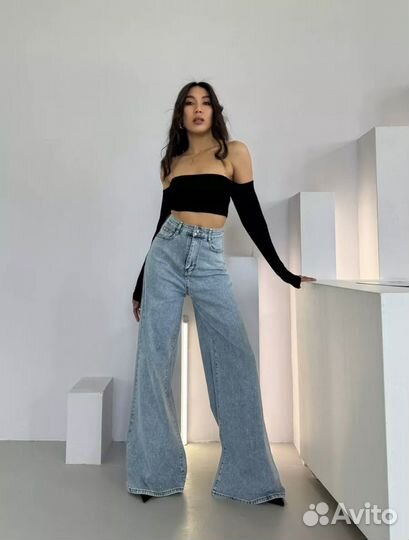 Джинсы клеш широкие женские