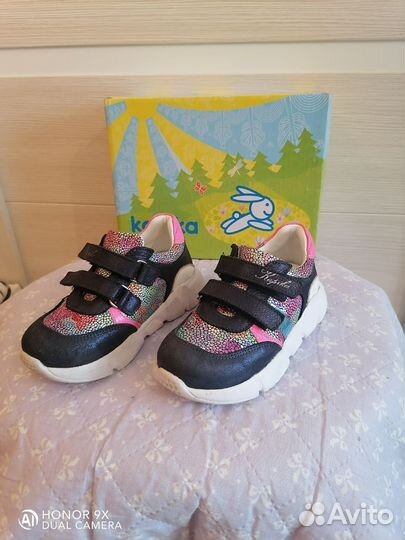 Кроссовки для девочки 25 размер