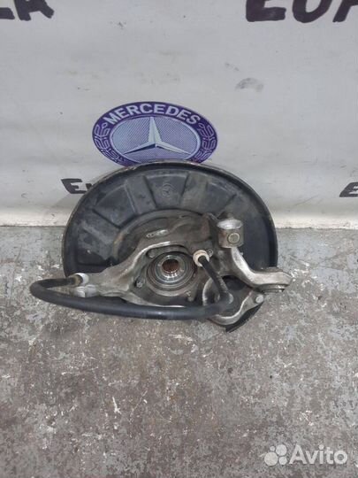 Задний правый кулак Mercedes W212