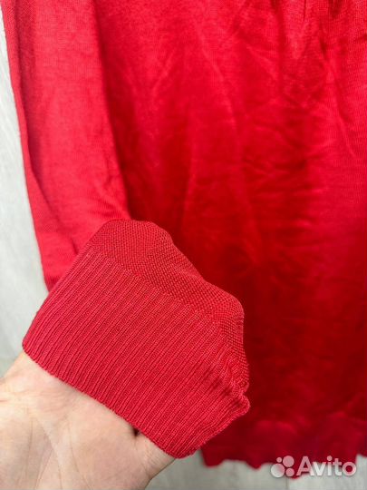 Свитер женский красный