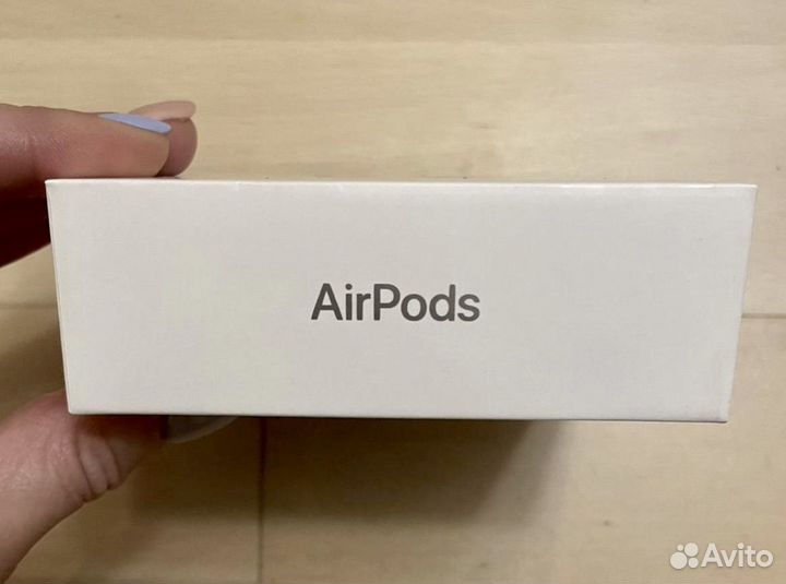 Оригинал. Наушники AirPods 2019 в зарядном футляре