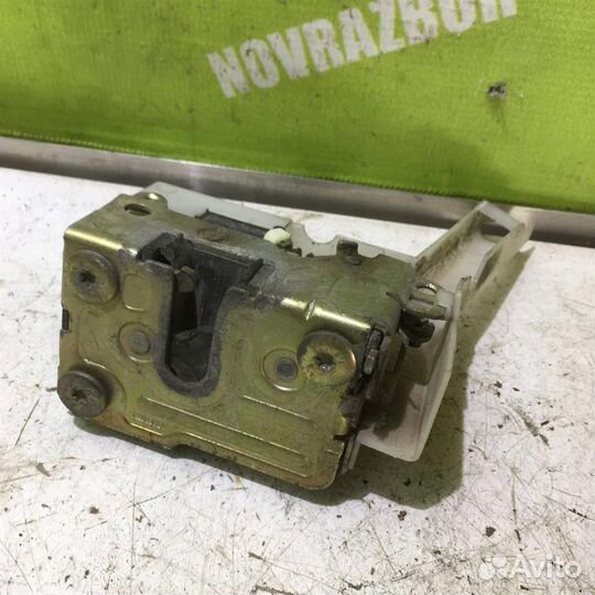 Замок двери задней правой Рено Сценик