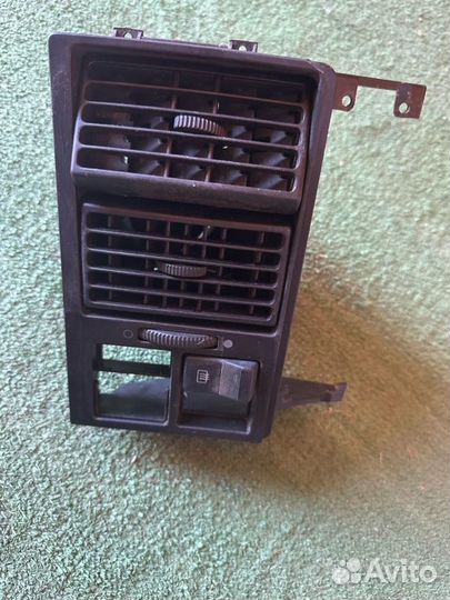 Дефлектор воздушный Audi 100 C3 KU 1985