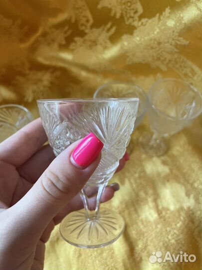 Хрустальные рюмки