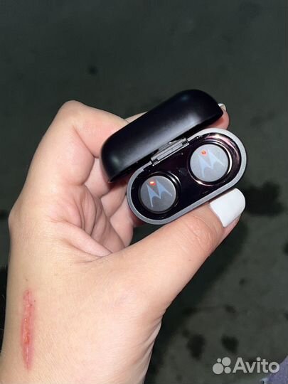 Беспроводные наушники motorola vervebuds 110