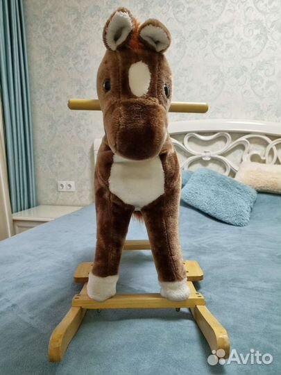 Детская качалка лошадь