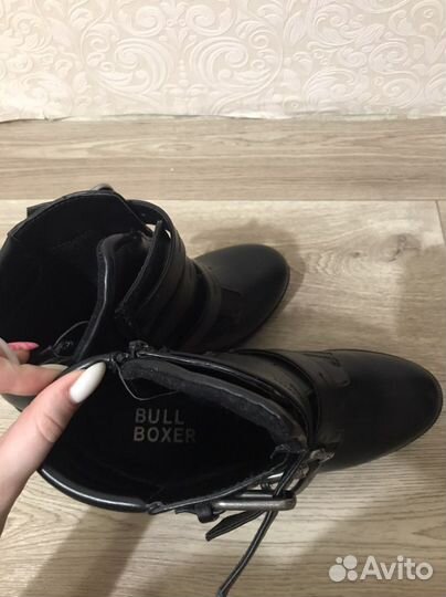 Ботинки женские 38 размера