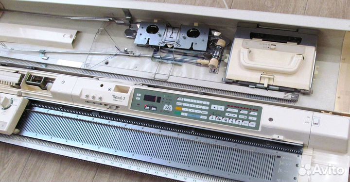 Электронная вязальная машина Brother кн-940 Япония