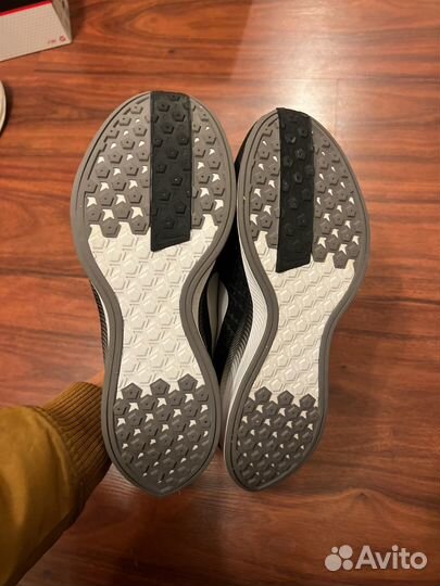 Кроссовки мужские nike беговые