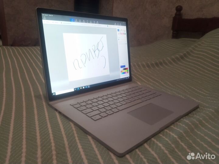Microsoft surface book 2 GTX 1060