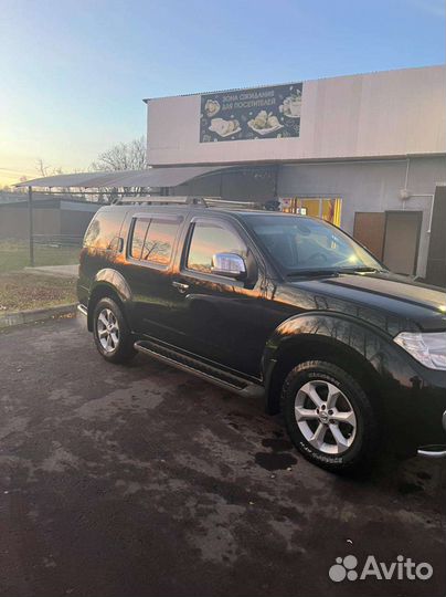 Nissan Pathfinder 2.5 AT, 2011, 202 000 км