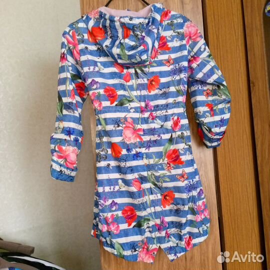 Ветровка для девочки