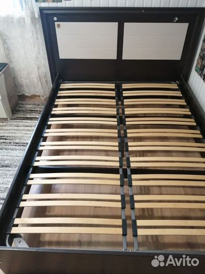 Кровать двухспальная с матрасом бу 140 200