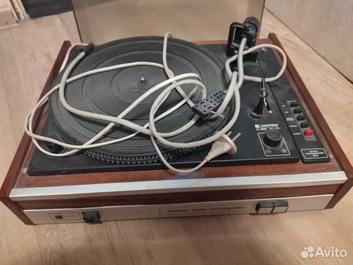 Проигрыватель винила Вега 206