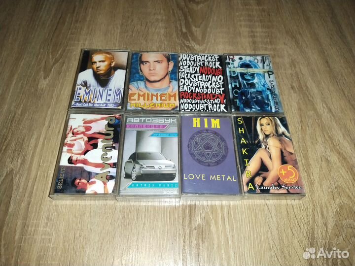 Аудиокассеты с музыкой