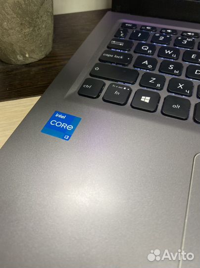 Свежий ультрабук asus core I3 11Gen/8Gb ddr4/nvme