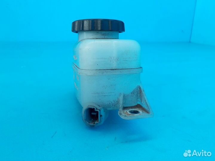 Бачок тормозной жидкости lexus RX 2 (300/330/350/400h) 2003-2009