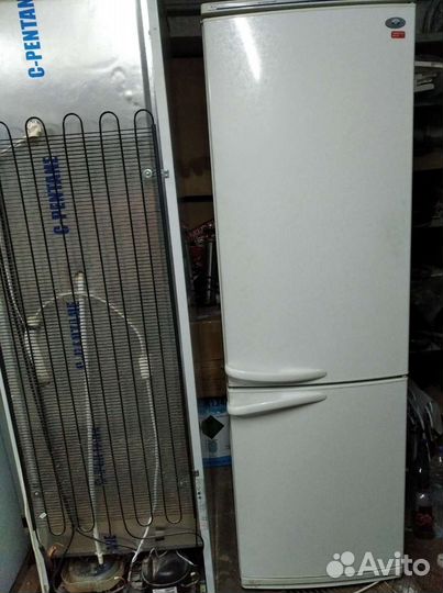 Холодильник Атлант в хорошем состоянии