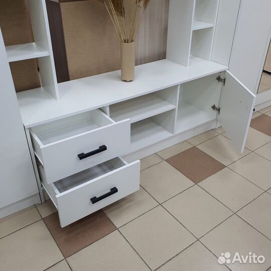 Стенка марта-11 Белая (новая)