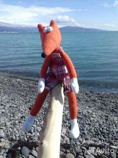 Игрушки Лис и Акула. Цена разная