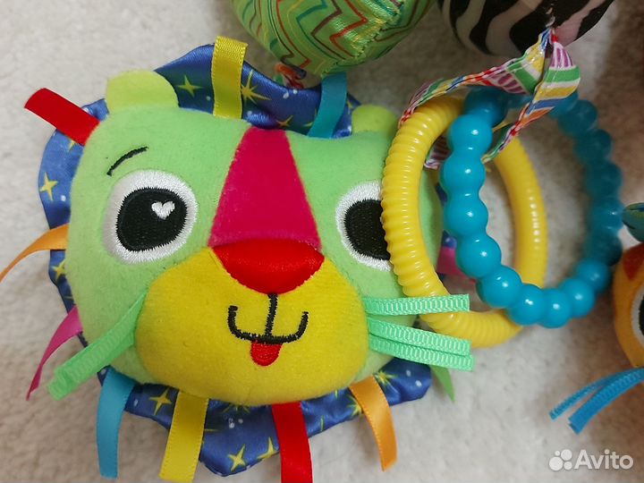 Игрушка на коляску, в кроватку