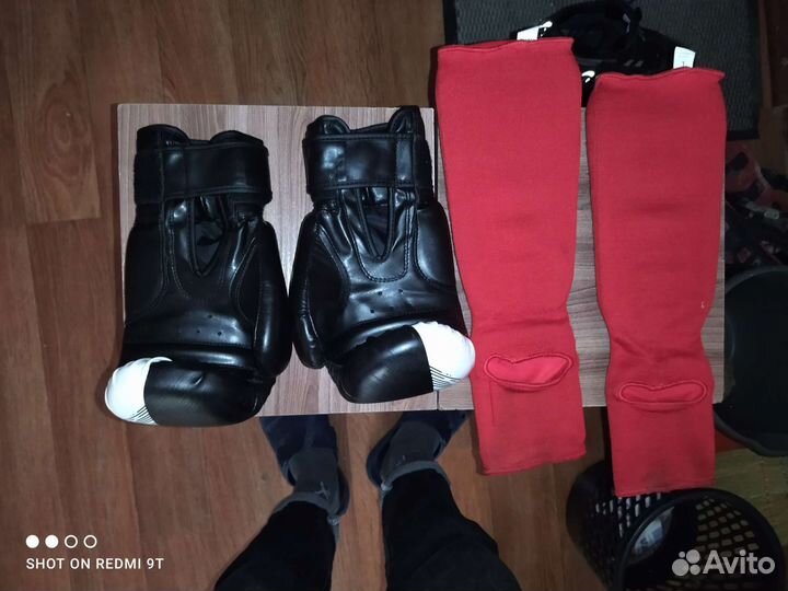 Боксерские перчатки 14 унций