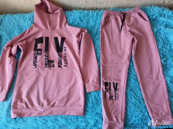 Спортивный костюм