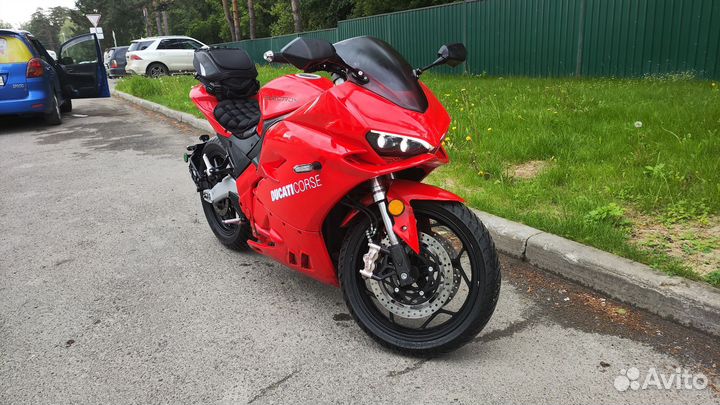 Электромотоцикл electron Panigale