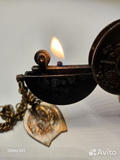 Зажигалка бензиновая Франция