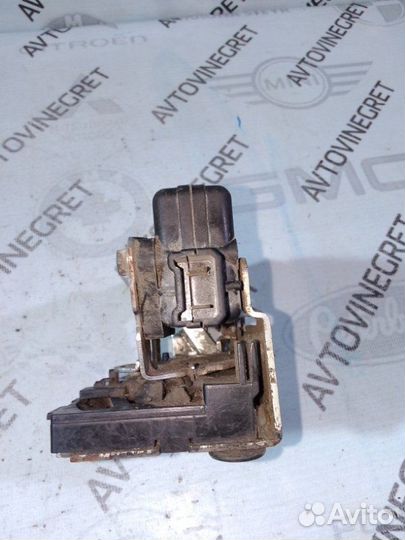 Замок двери задней правой Лада Ларгус