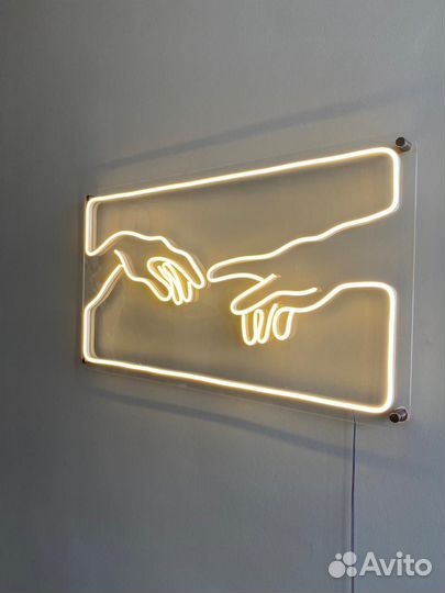 Неоновый светильник