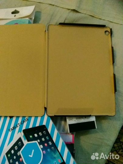 Чехлы для разных планшетов 7