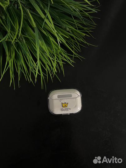 Чехол для наушников Apple AirPods Pro