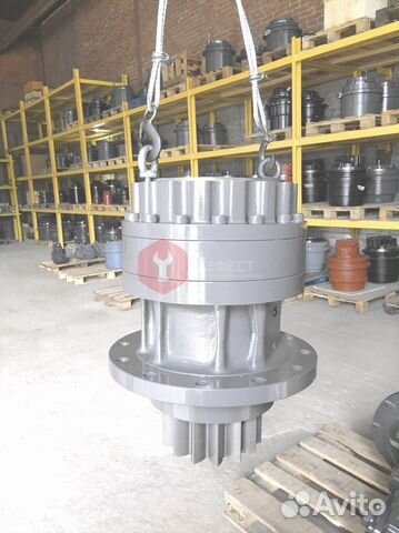 Редуктор поворота JCB JS200LC