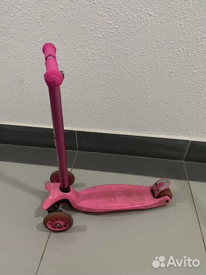 Самокат трехколесный розовый