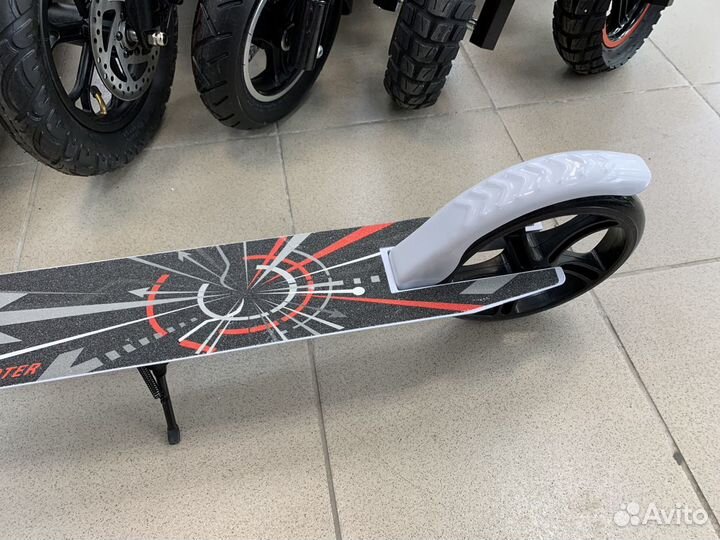 Самокат двухколесный