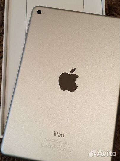iPad mini 4 планшет