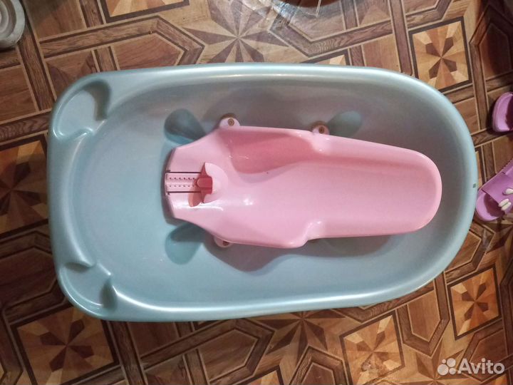 Ванночка для купания с горкой