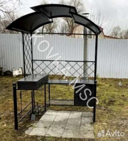 Мангал с крышей