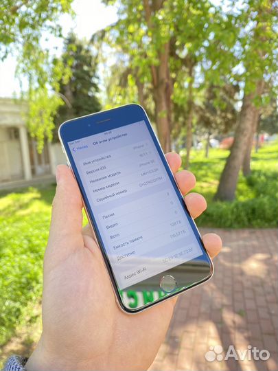 iPhone SE (2022), 128 ГБ