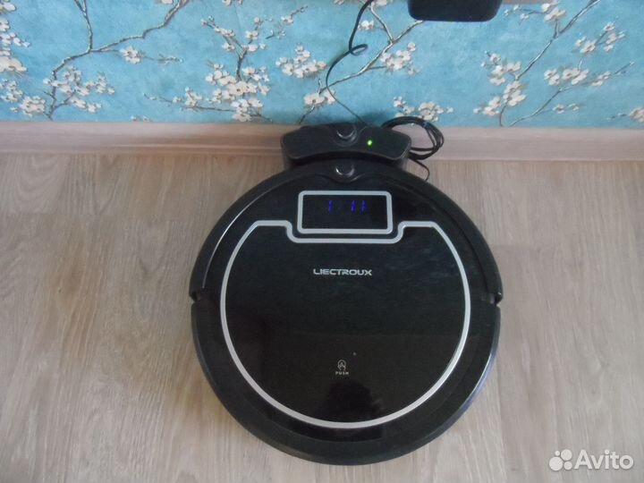 Робот пылесос Liectroux